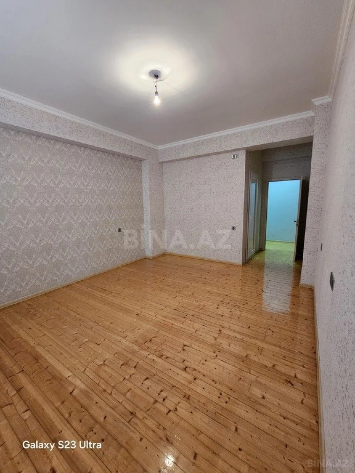 Satılır 5 otaqlı mənzil 167 m²