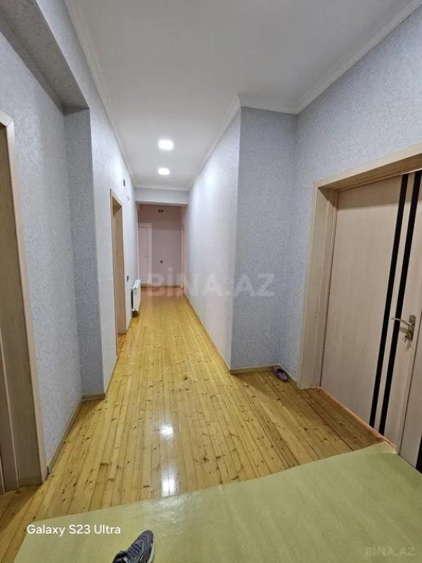 Satılır 5 otaqlı mənzil 167 m²