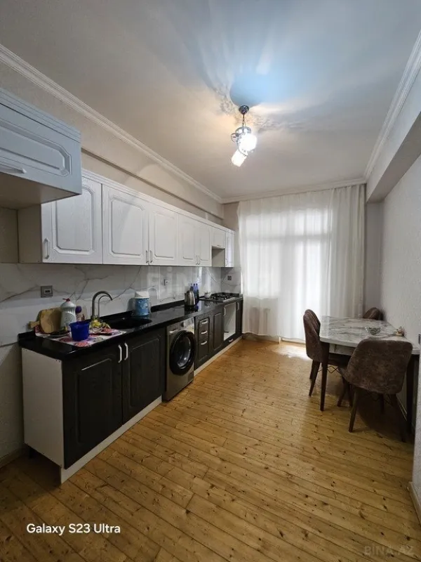 Satılır 5 otaqlı mənzil 167 m²