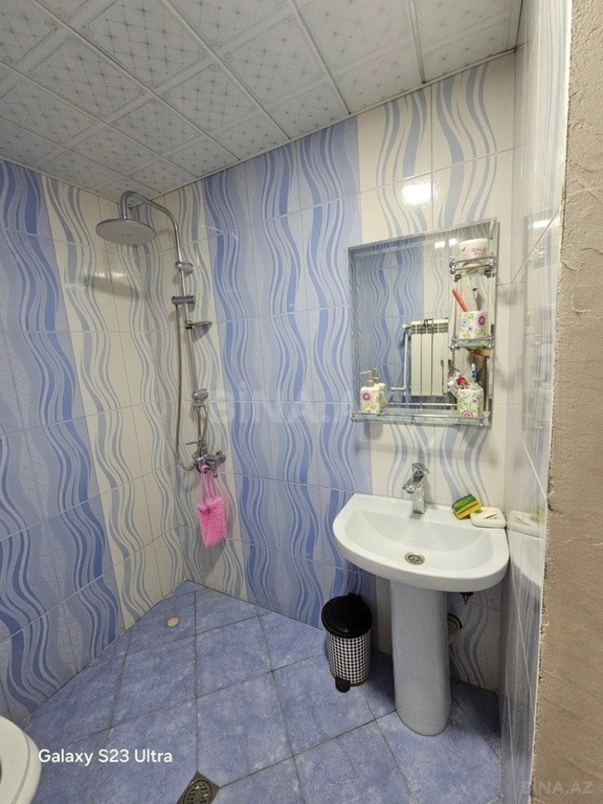 Satılır 5 otaqlı mənzil 167 m²