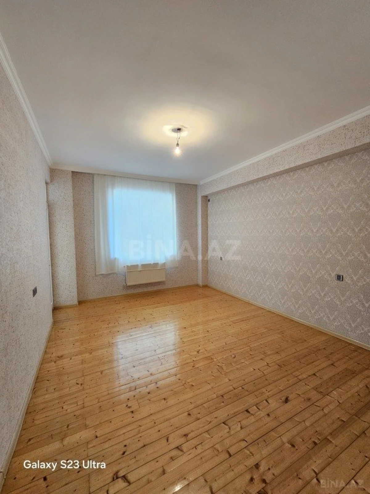 Satılır 5 otaqlı mənzil 167 m²