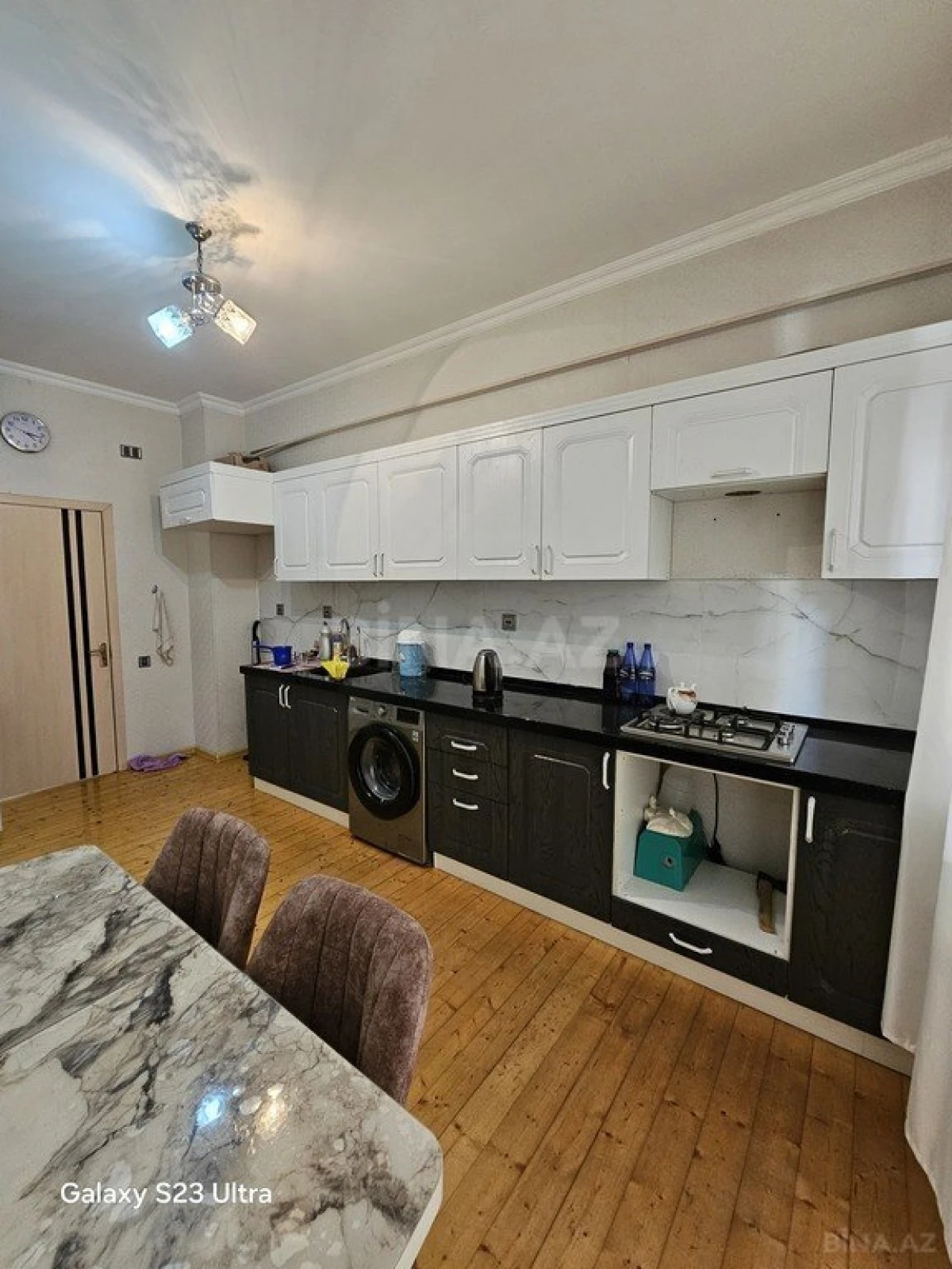 Satılır 5 otaqlı mənzil 167 m²