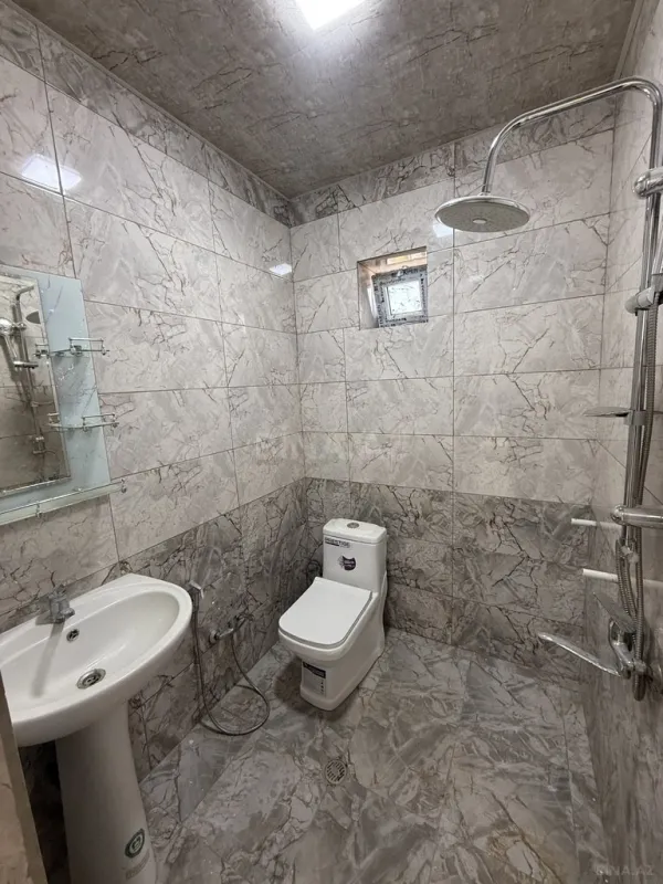Satılır 4 otaqlı həyət evi 100 m²