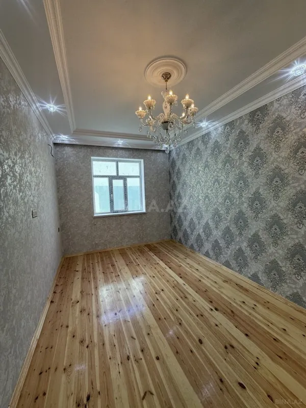 Satılır 4 otaqlı həyət evi 100 m²