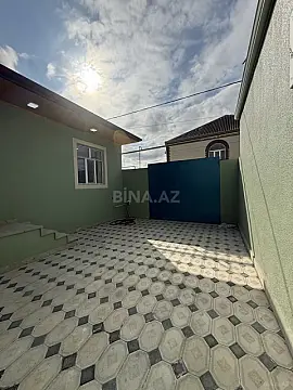 Satılır 4 otaqlı həyət evi 100 m²