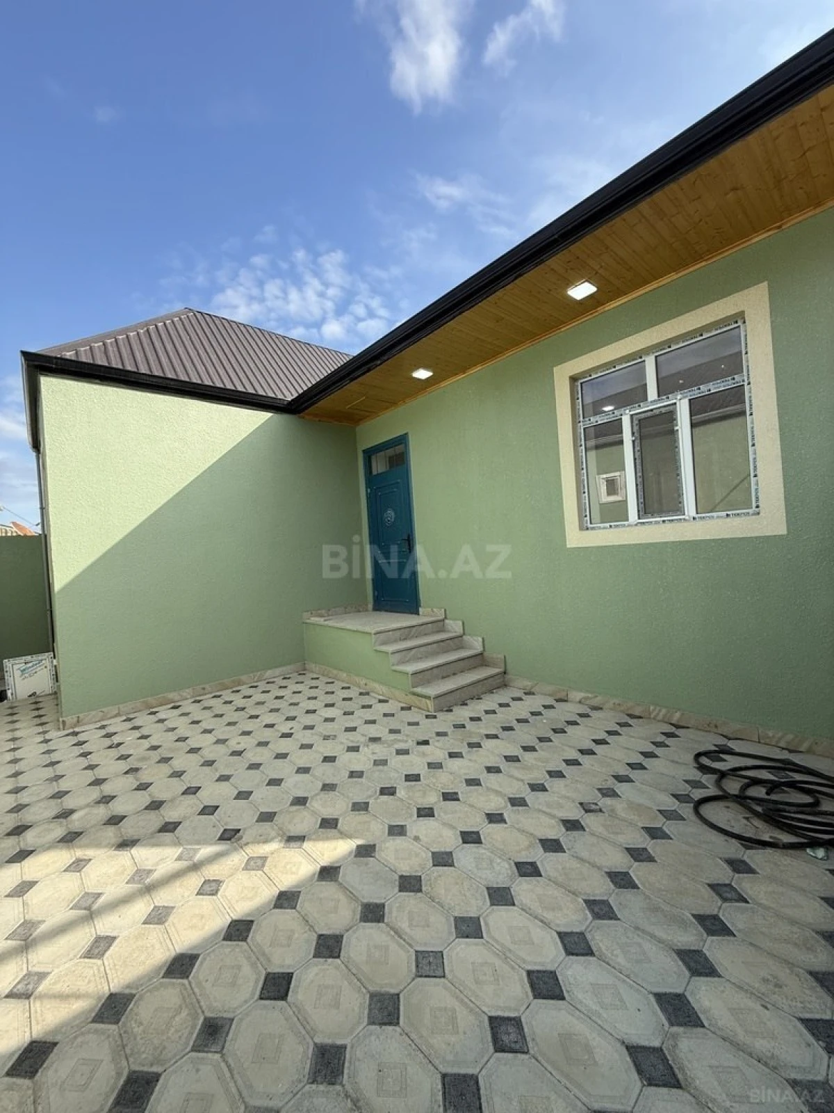 Satılır 4 otaqlı həyət evi 100 m²
