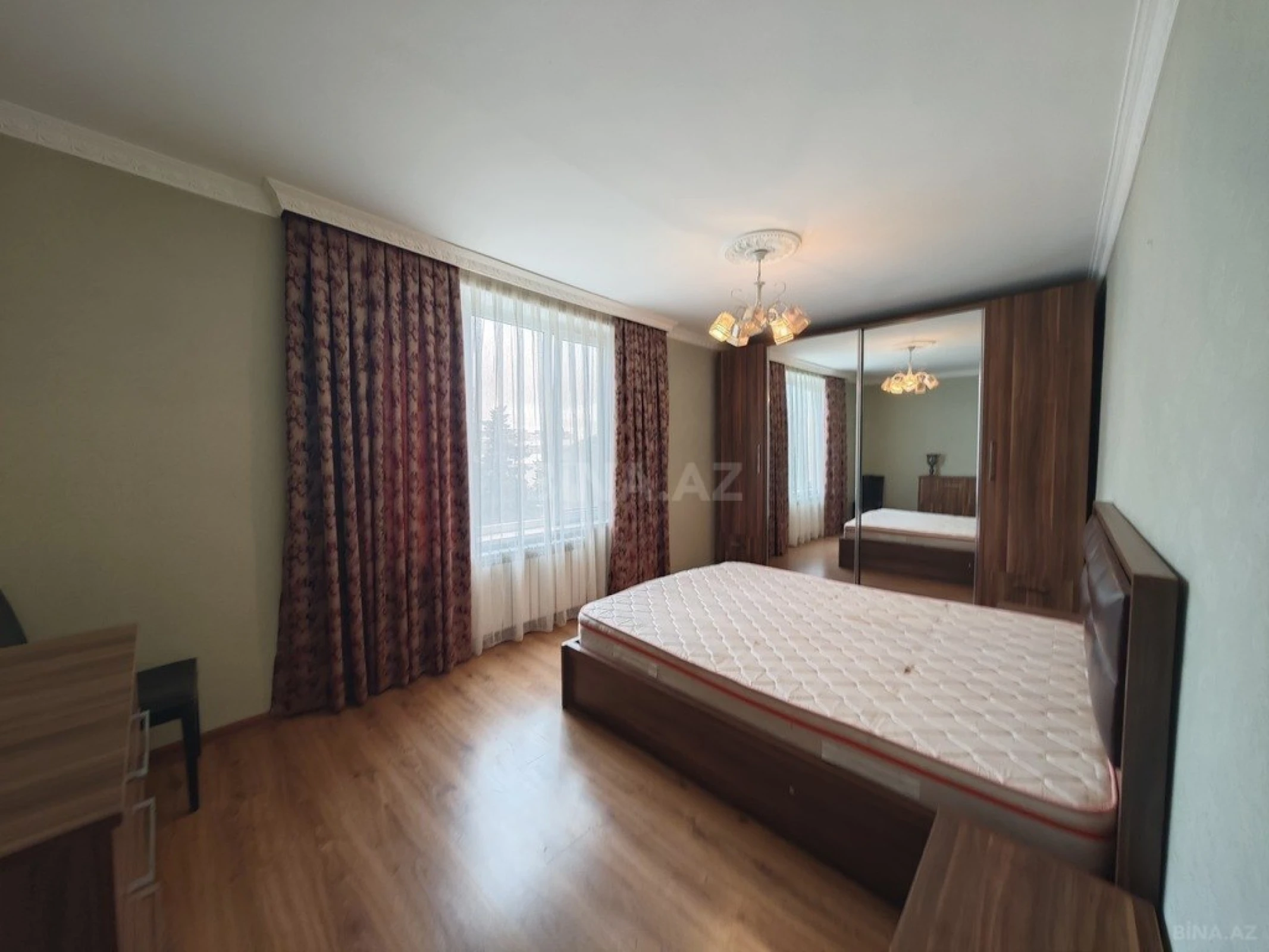 Satılır 2 otaqlı mənzil 60 m²