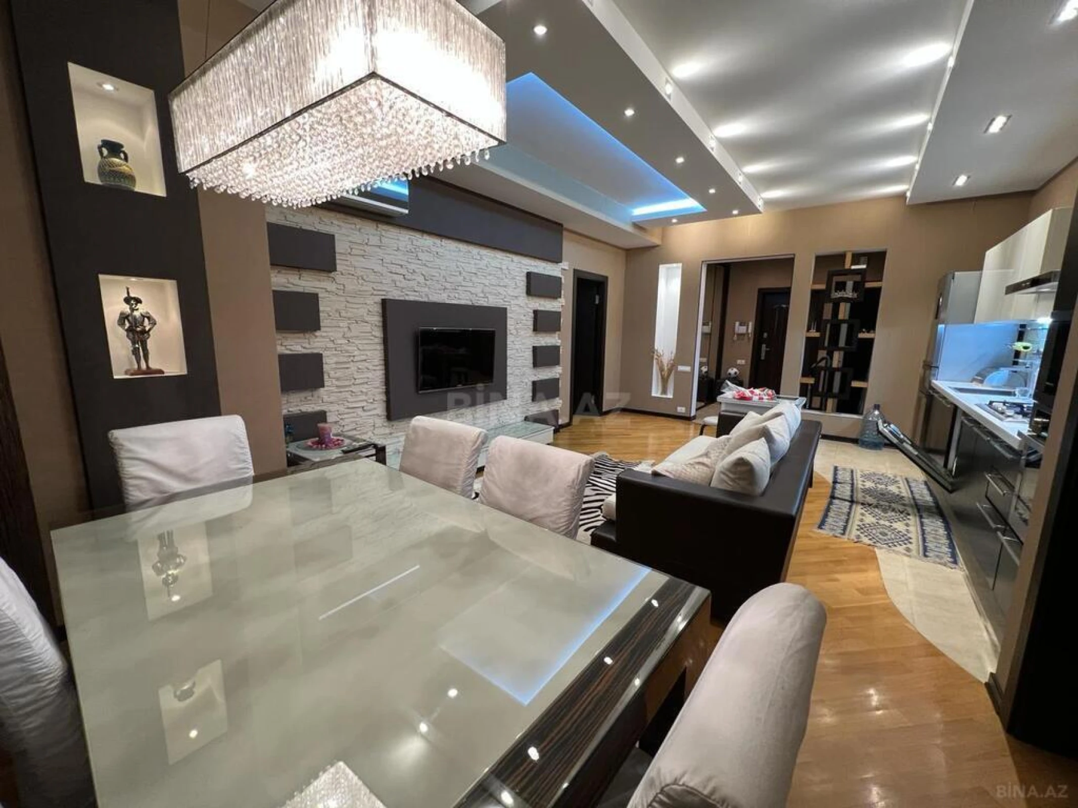 Satılır 3 otaqlı mənzil 100 m²