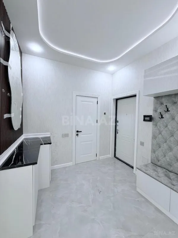 Satılır 2 otaqlı mənzil 61 m²