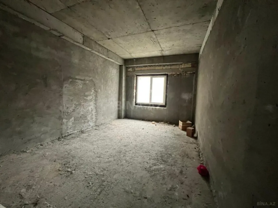 Satılır 3 otaqlı mənzil 146 m²