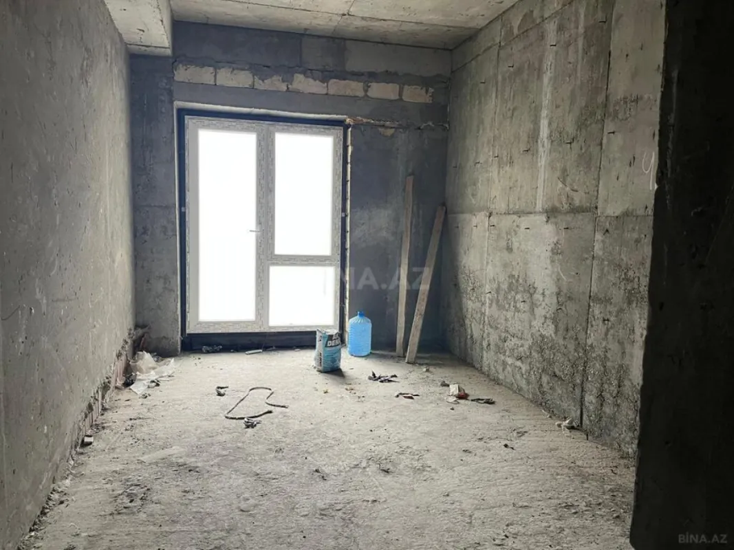 Satılır 3 otaqlı mənzil 146 m²