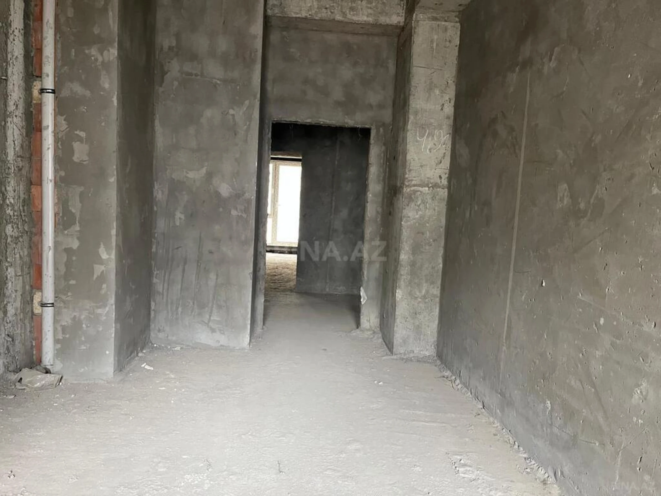 Satılır 3 otaqlı mənzil 146 m²