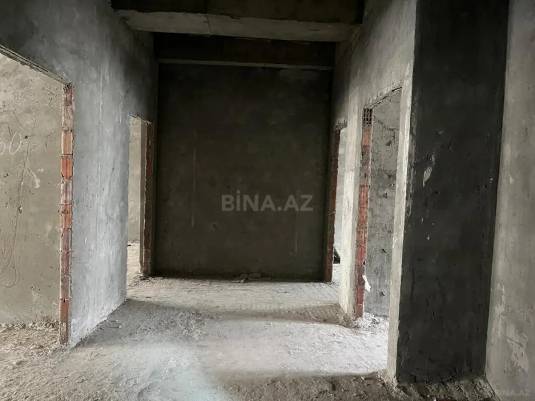 Satılır 3 otaqlı mənzil 146 m²