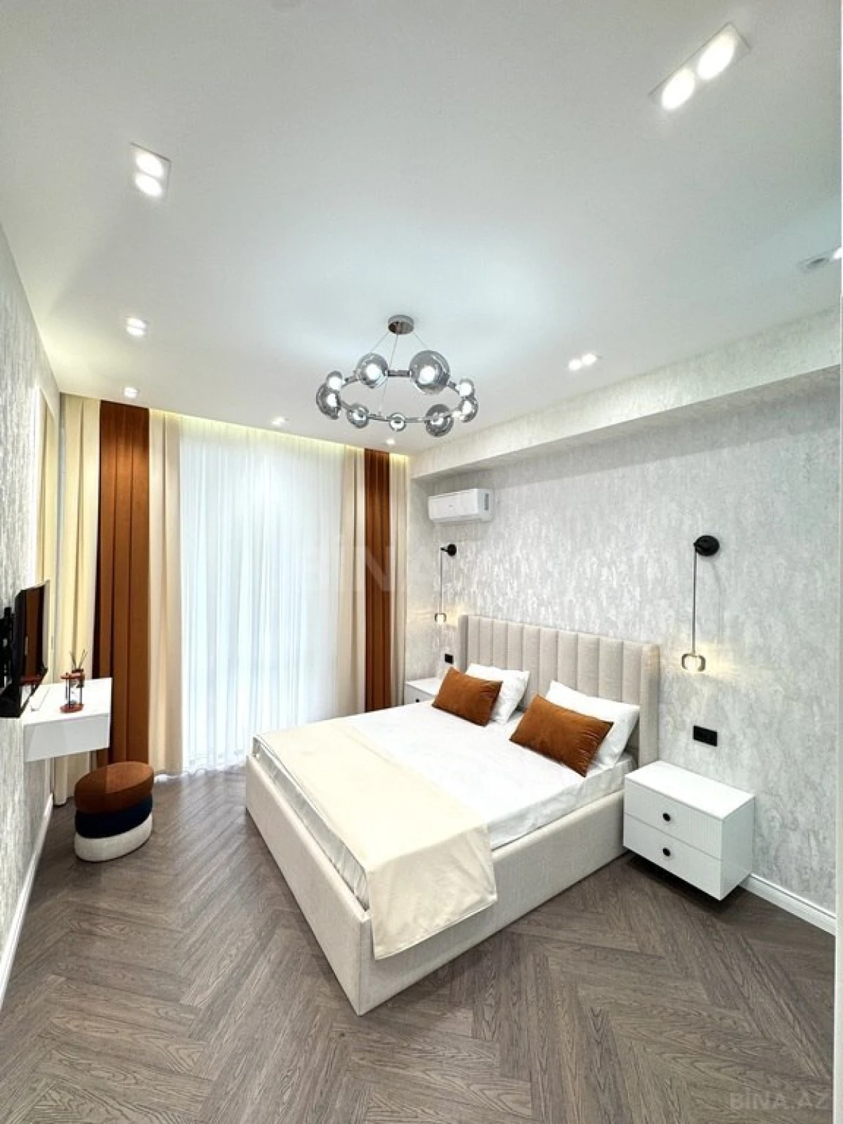 Satılır 2 otaqlı mənzil 60 m²