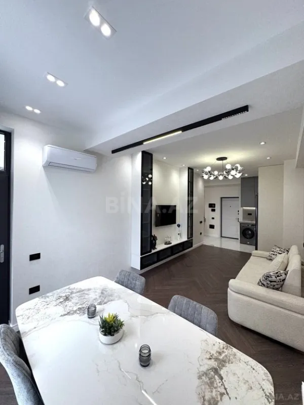 Satılır 2 otaqlı mənzil 60 m²