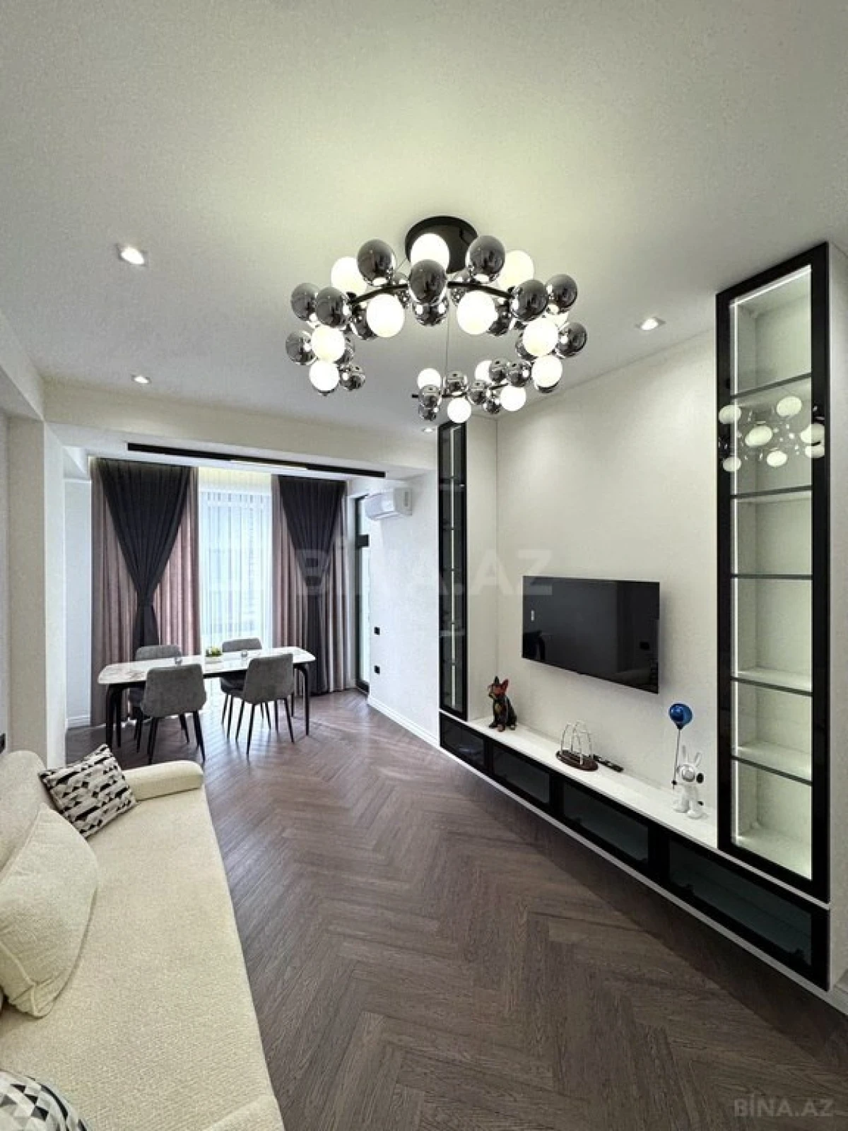 Satılır 2 otaqlı mənzil 60 m²