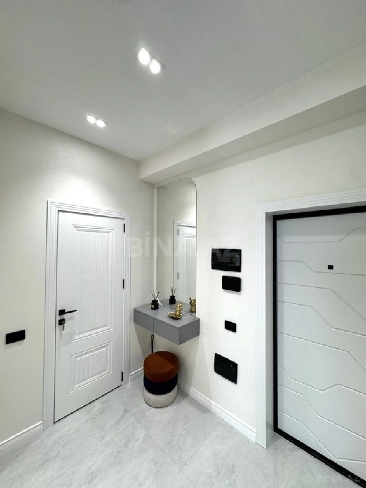 Satılır 2 otaqlı mənzil 60 m²