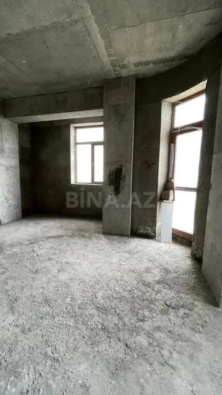 Satılır 2 otaqlı mənzil 85 m²