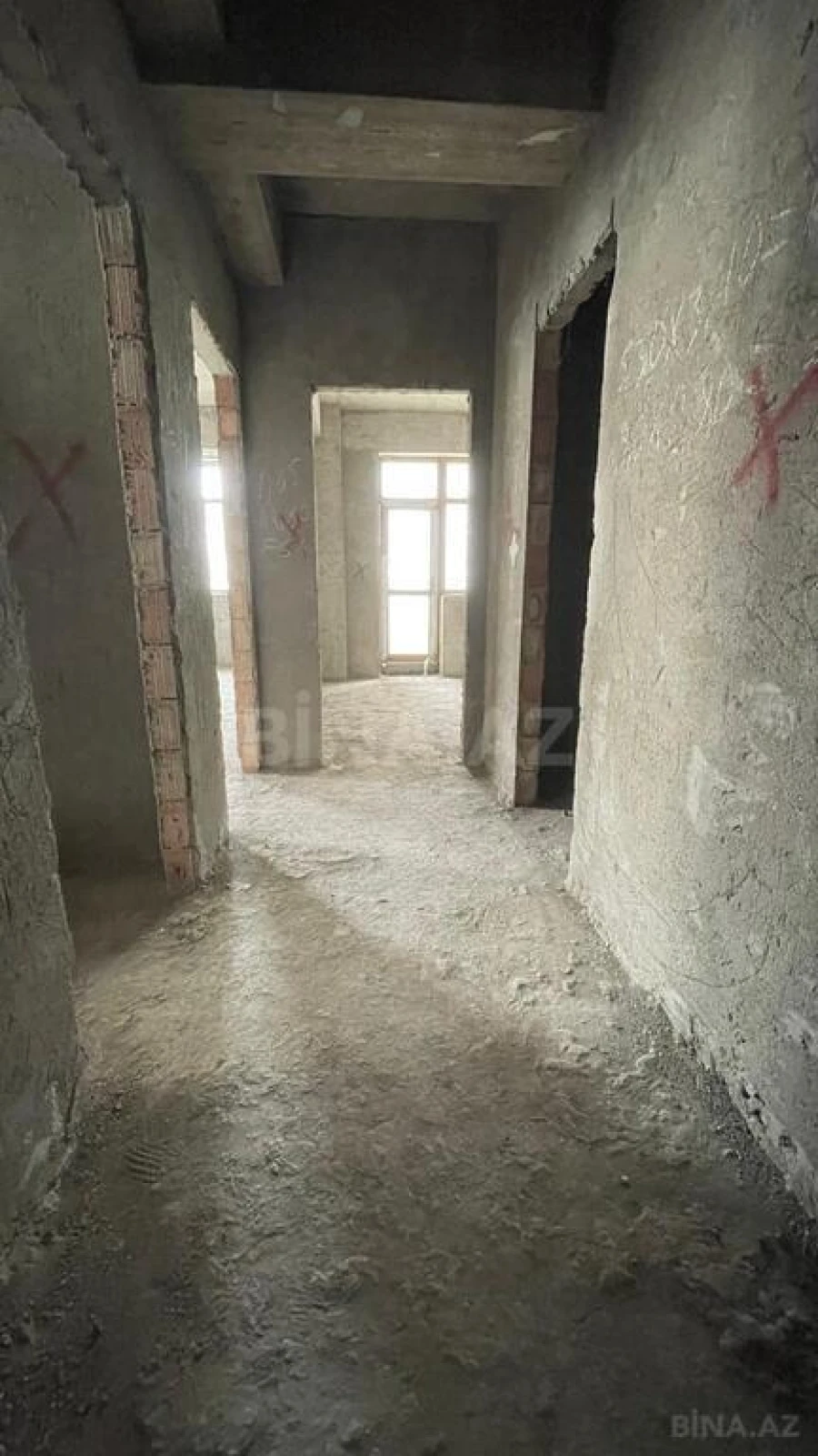 Satılır 2 otaqlı mənzil 85 m²