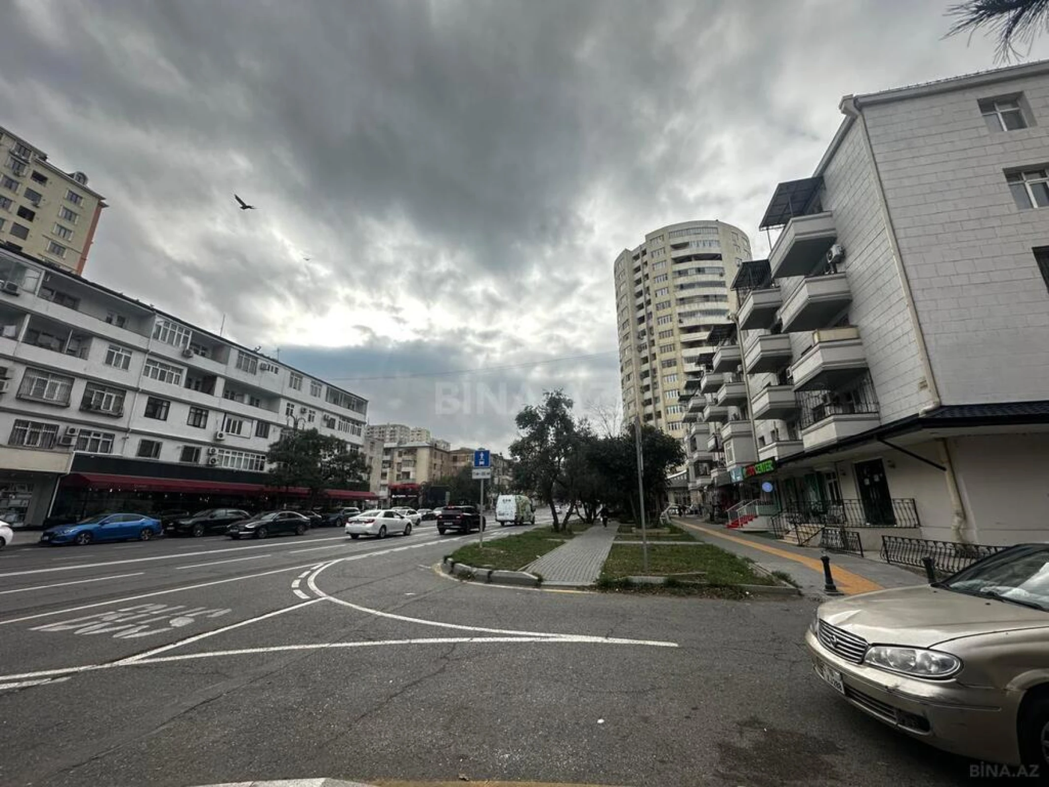 Satılır 3 otaqlı mənzil 80 m²