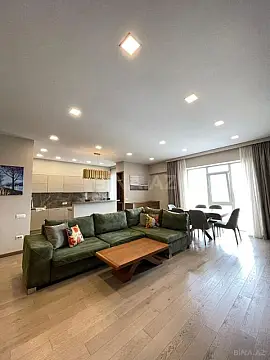 Satılır 3 otaqlı mənzil 125 m²