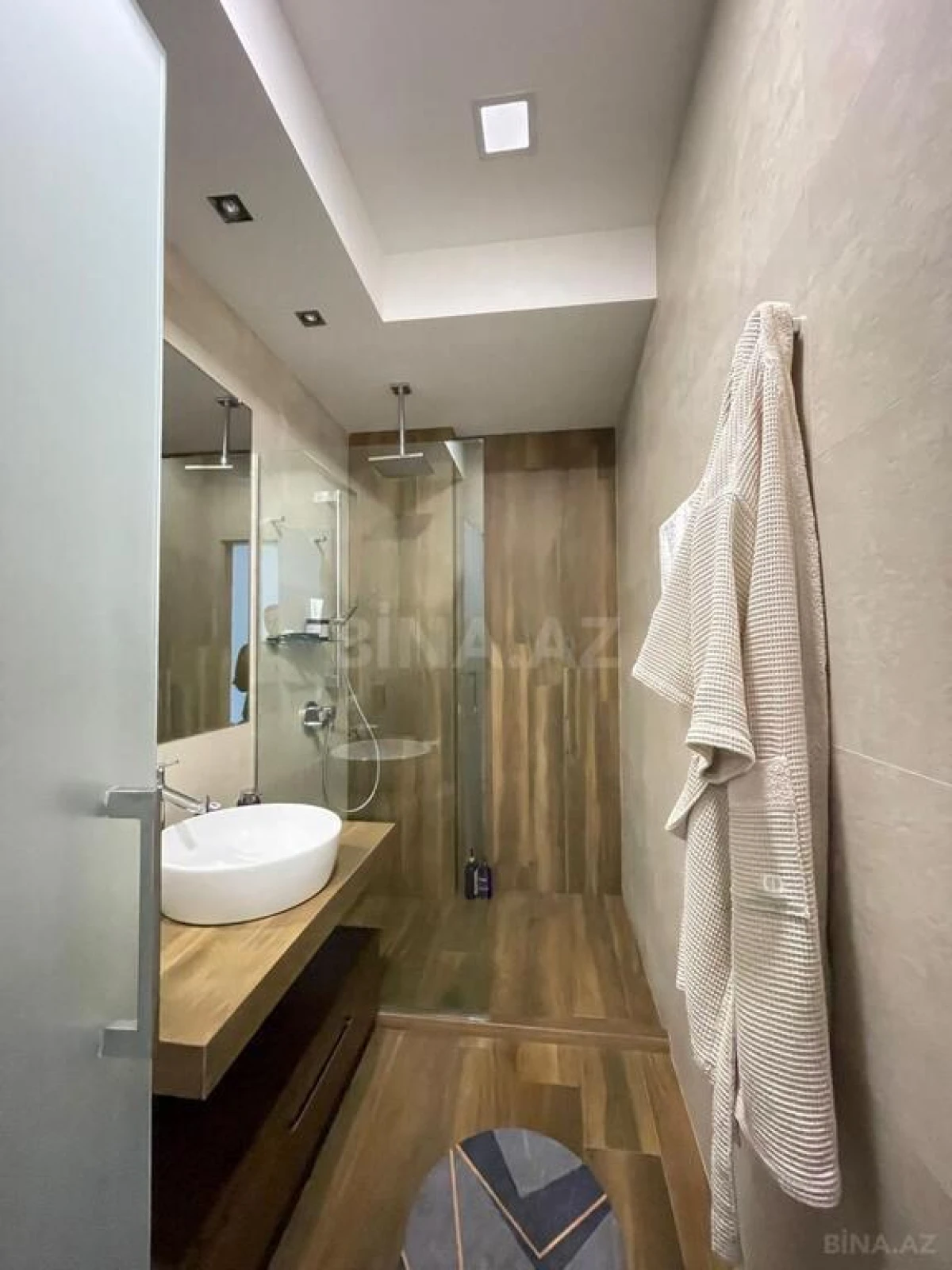 Satılır 3 otaqlı mənzil 125 m²