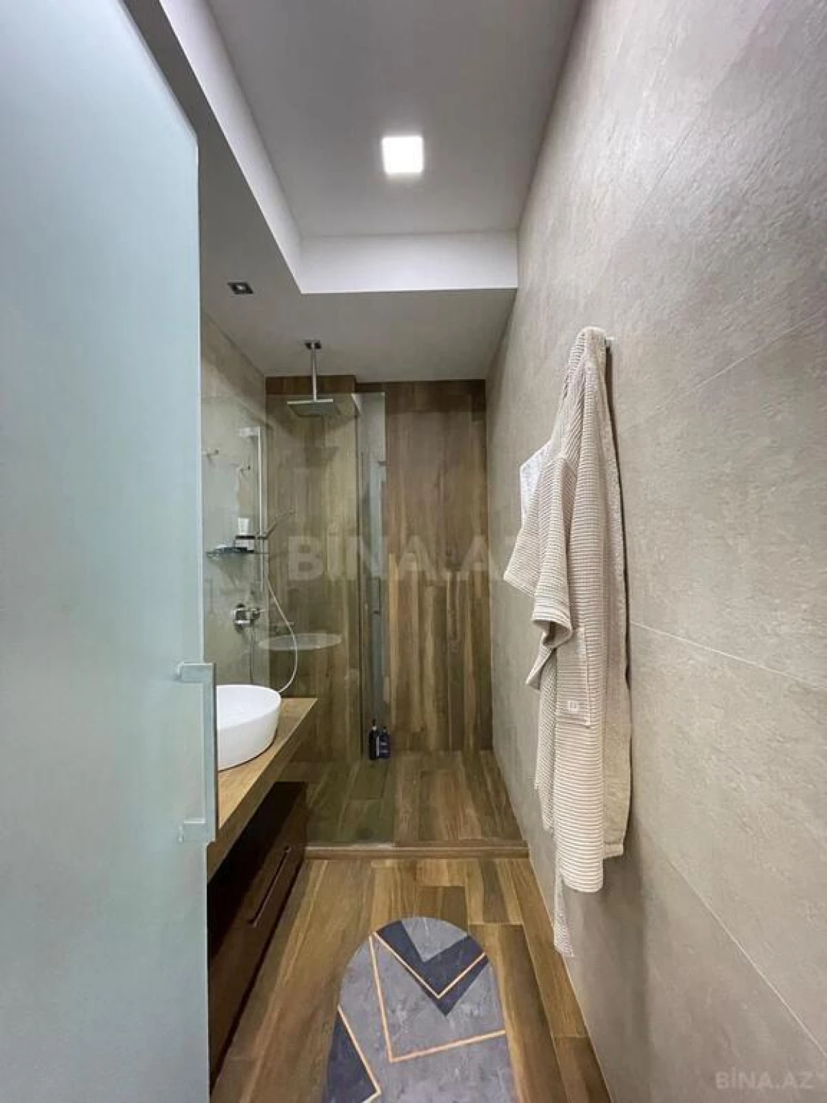 Satılır 3 otaqlı mənzil 125 m²