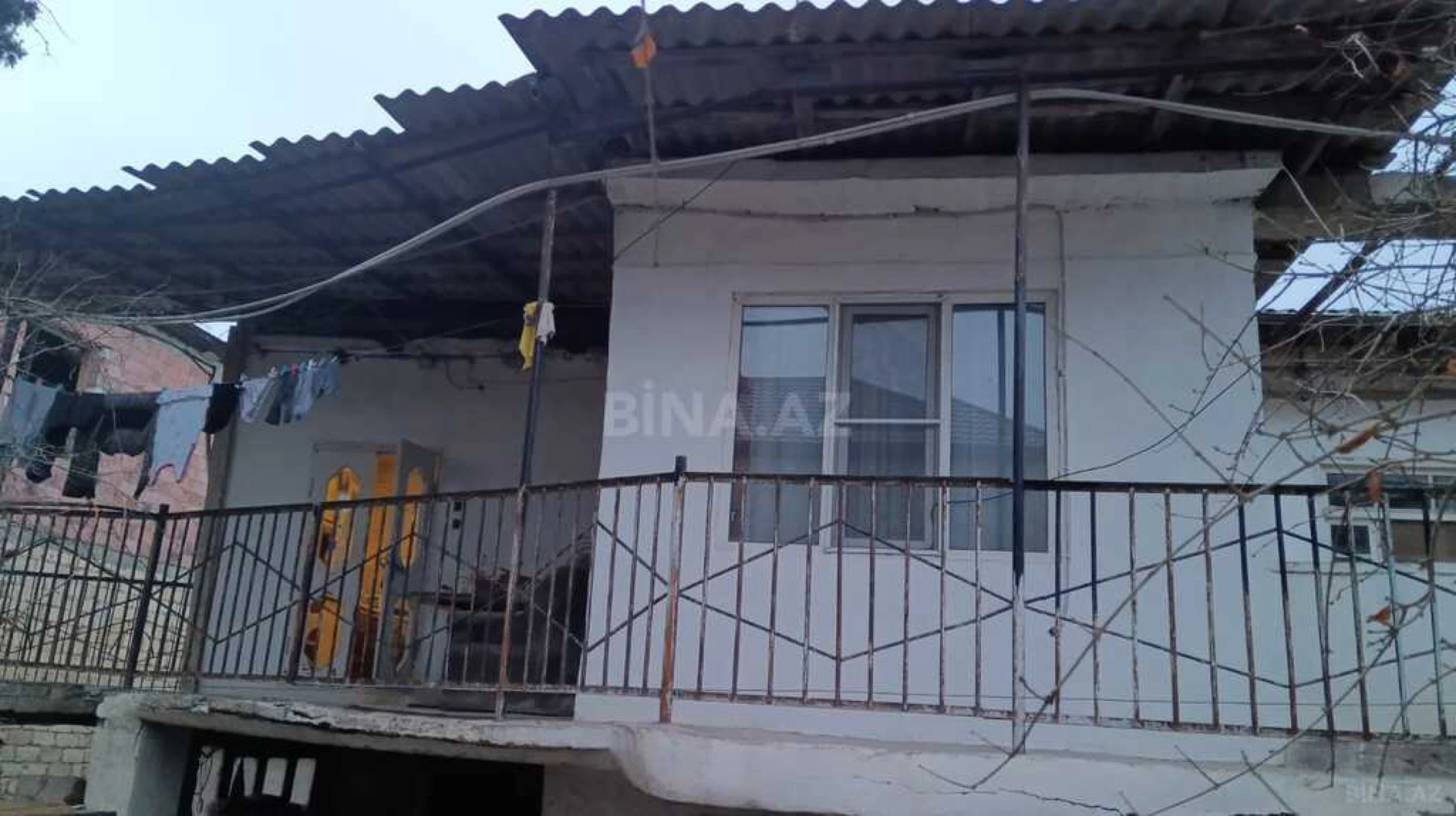 Satılır 6 otaqlı həyət evi 185 m²