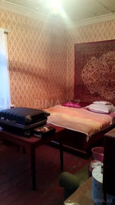 Satılır 6 otaqlı həyət evi 185 m²