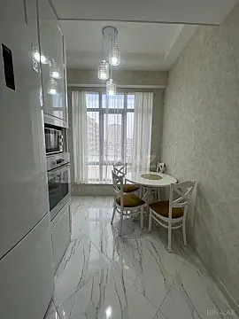 Satılır 2 otaqlı mənzil 80 m²