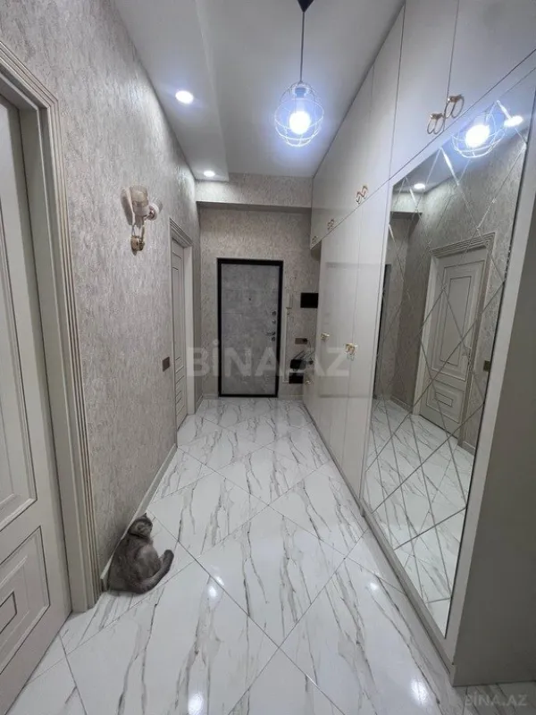 Satılır 2 otaqlı mənzil 80 m²