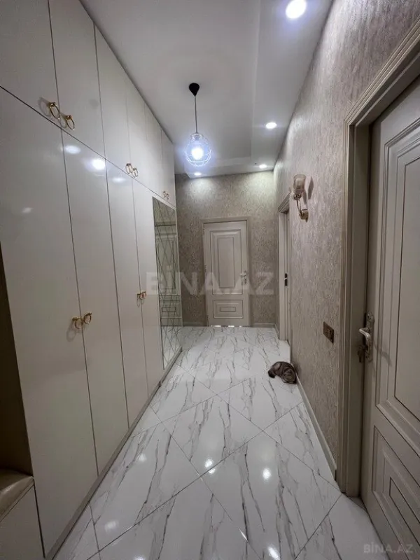 Satılır 2 otaqlı mənzil 80 m²