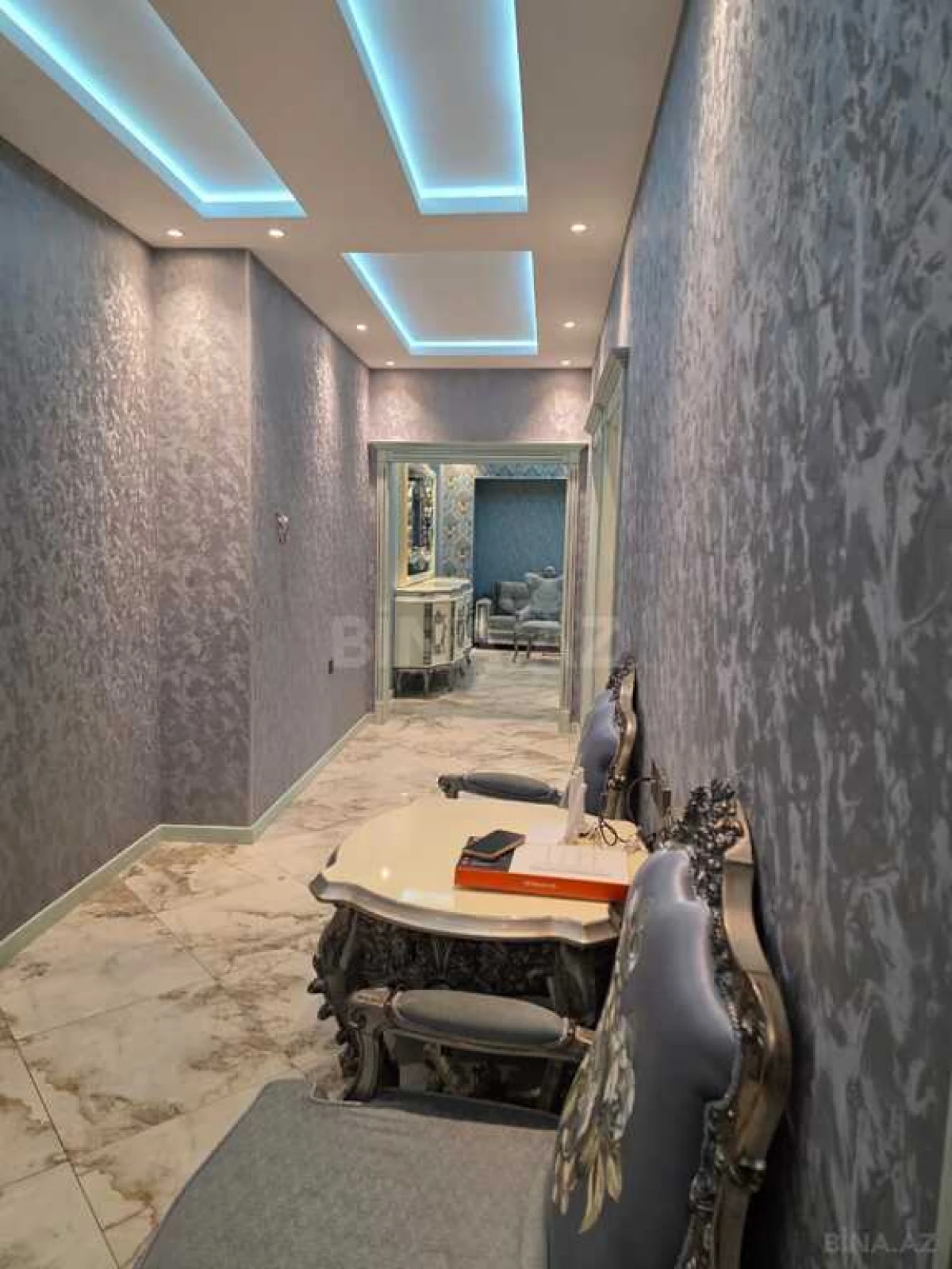 Kirayə verilir 3 otaqlı mənzil 148 m²