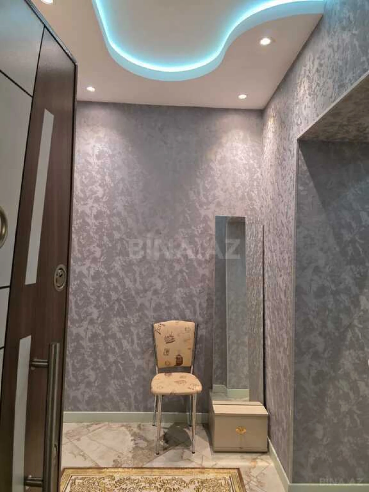 Kirayə verilir 3 otaqlı mənzil 148 m²