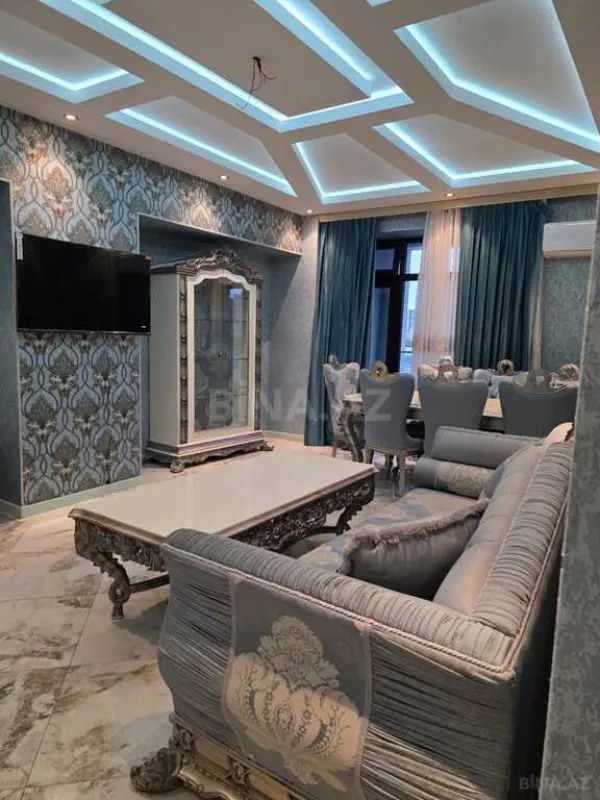 Kirayə verilir 3 otaqlı mənzil 148 m²