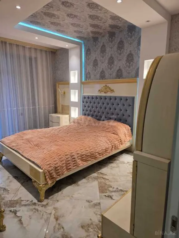 Kirayə verilir 3 otaqlı mənzil 148 m²