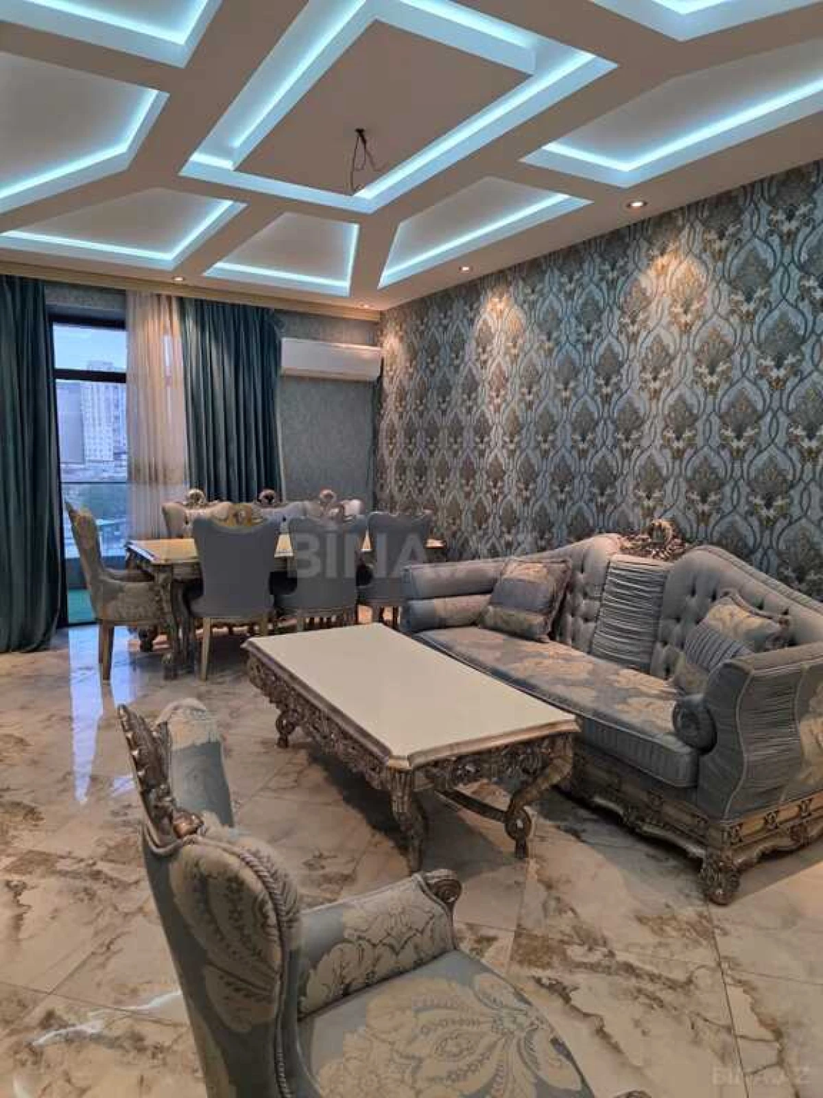 Kirayə verilir 3 otaqlı mənzil 148 m²