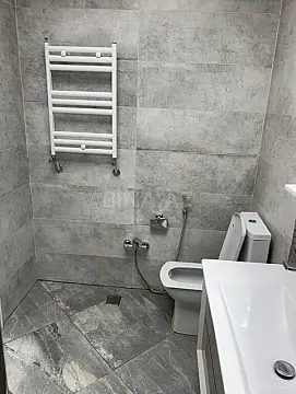 Kirayə verilir 3 otaqlı mənzil 148 m²