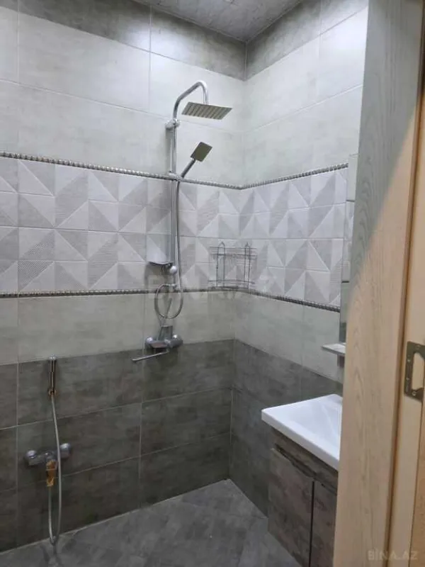 Kirayə verilir 3 otaqlı mənzil 148 m²