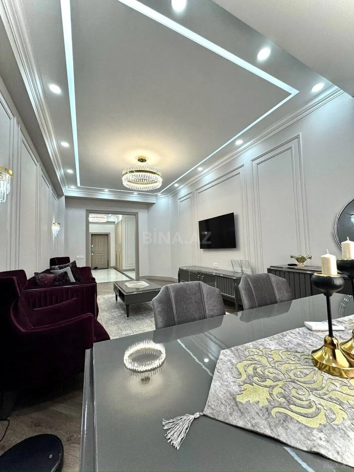 Satılır 3 otaqlı mənzil 136 m²