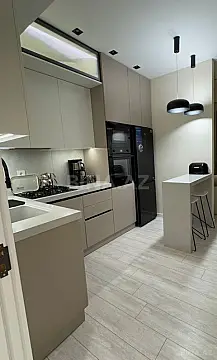 Satılır 2 otaqlı mənzil 75 m²