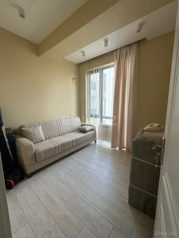 Satılır 2 otaqlı mənzil 75 m²