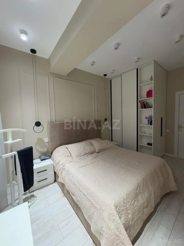 Satılır 2 otaqlı mənzil 75 m²
