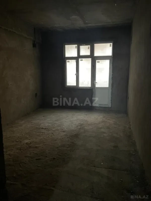 Satılır 3 otaqlı mənzil 137 m²