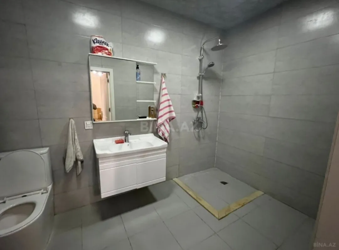 Kirayə verilir 2 otaqlı mənzil 78 m²