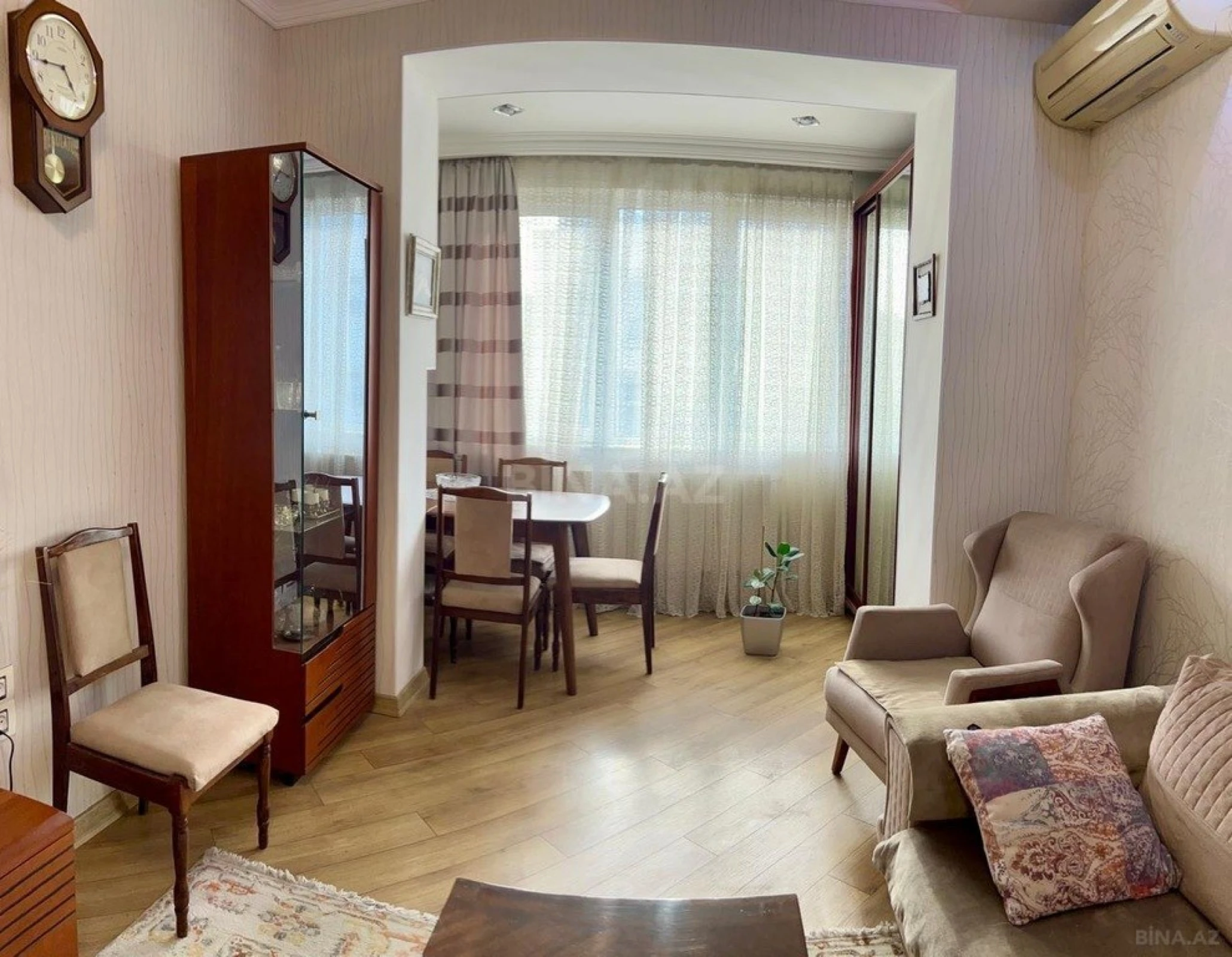 Satılır 2 otaqlı mənzil 65 m²