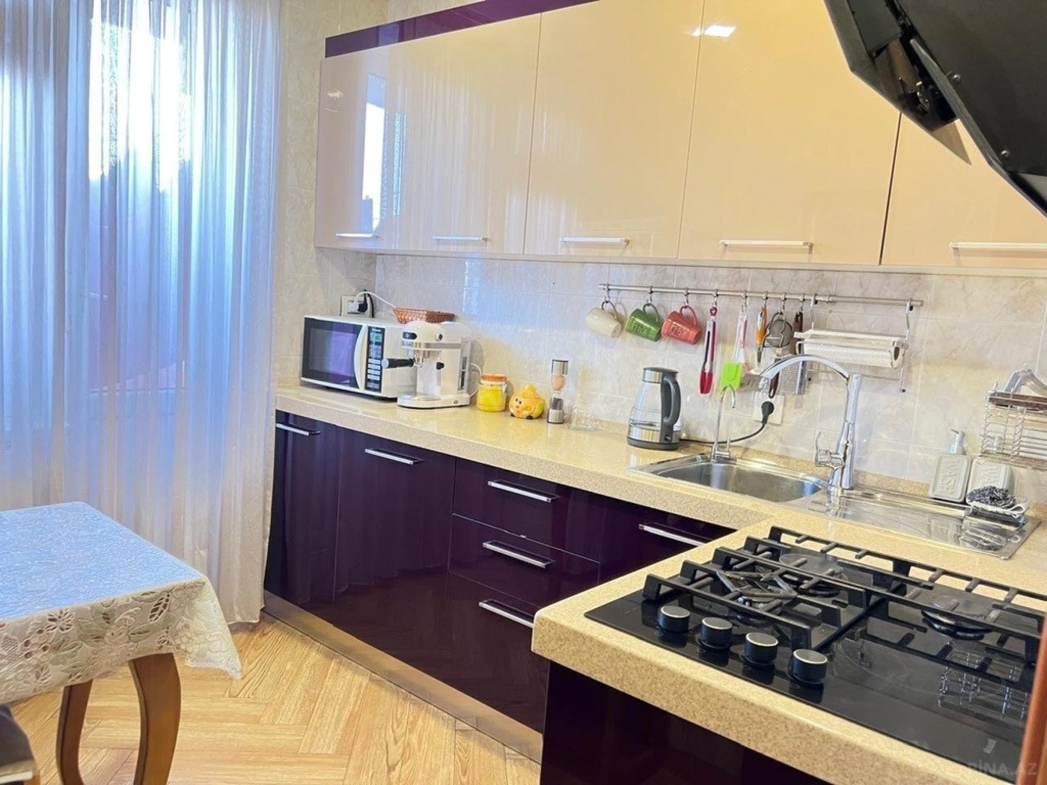 Satılır 2 otaqlı mənzil 65 m²