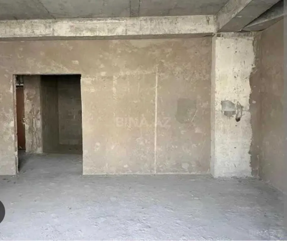 Satılır 4 otaqlı mənzil 150 m²