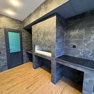 Satılır 4 otaqlı həyət evi 220 m²