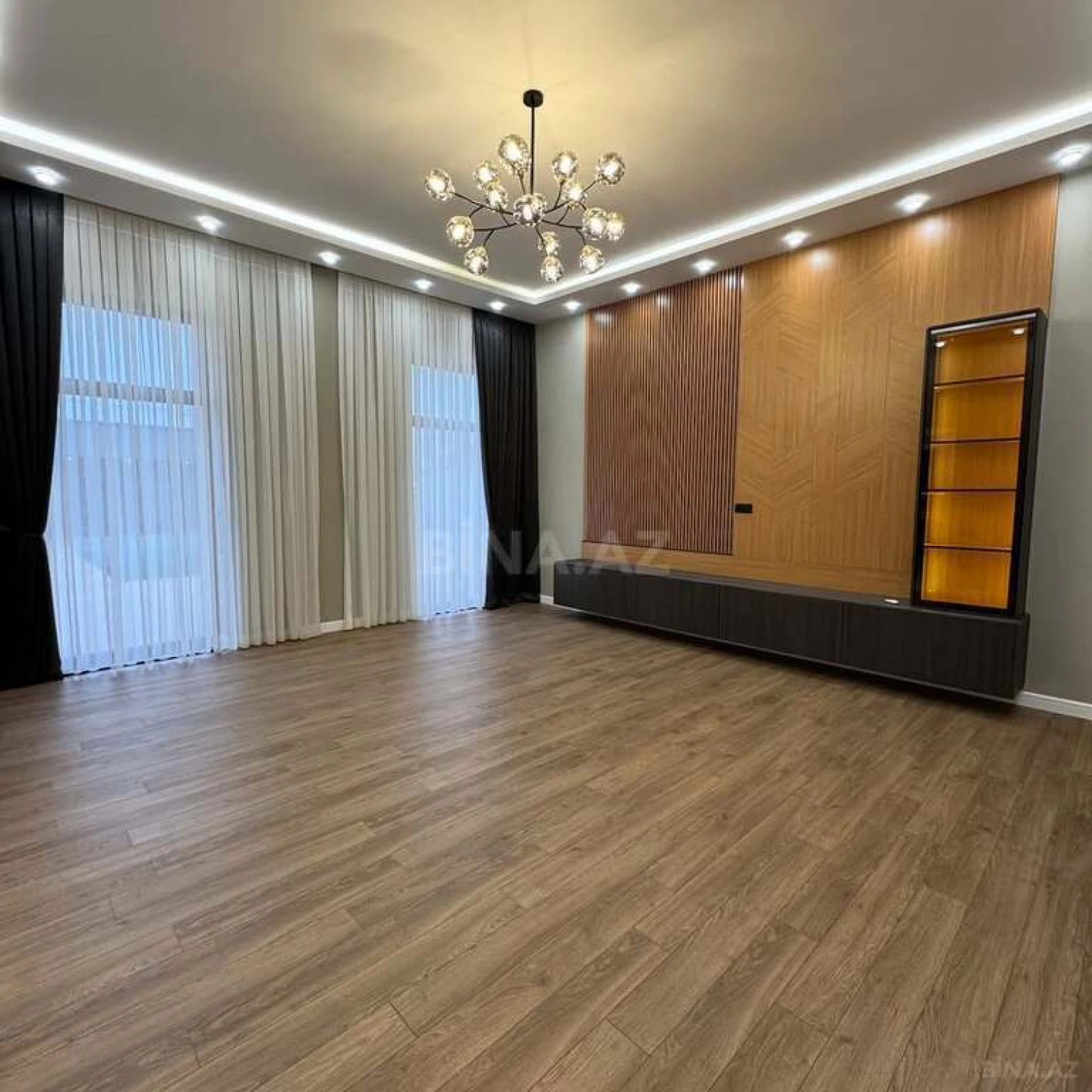 Satılır 4 otaqlı həyət evi 220 m²